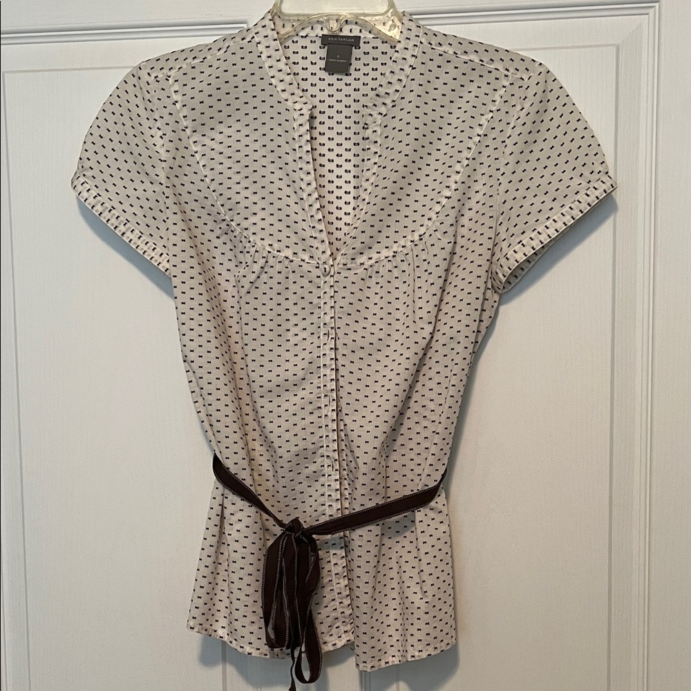 Ann Taylor Chocolate and Cream Patterned Blouse with Belt